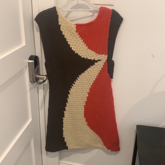 NWT Beautiful Vertigo Color Block Knit Mini Dress - Picture 2 of 5